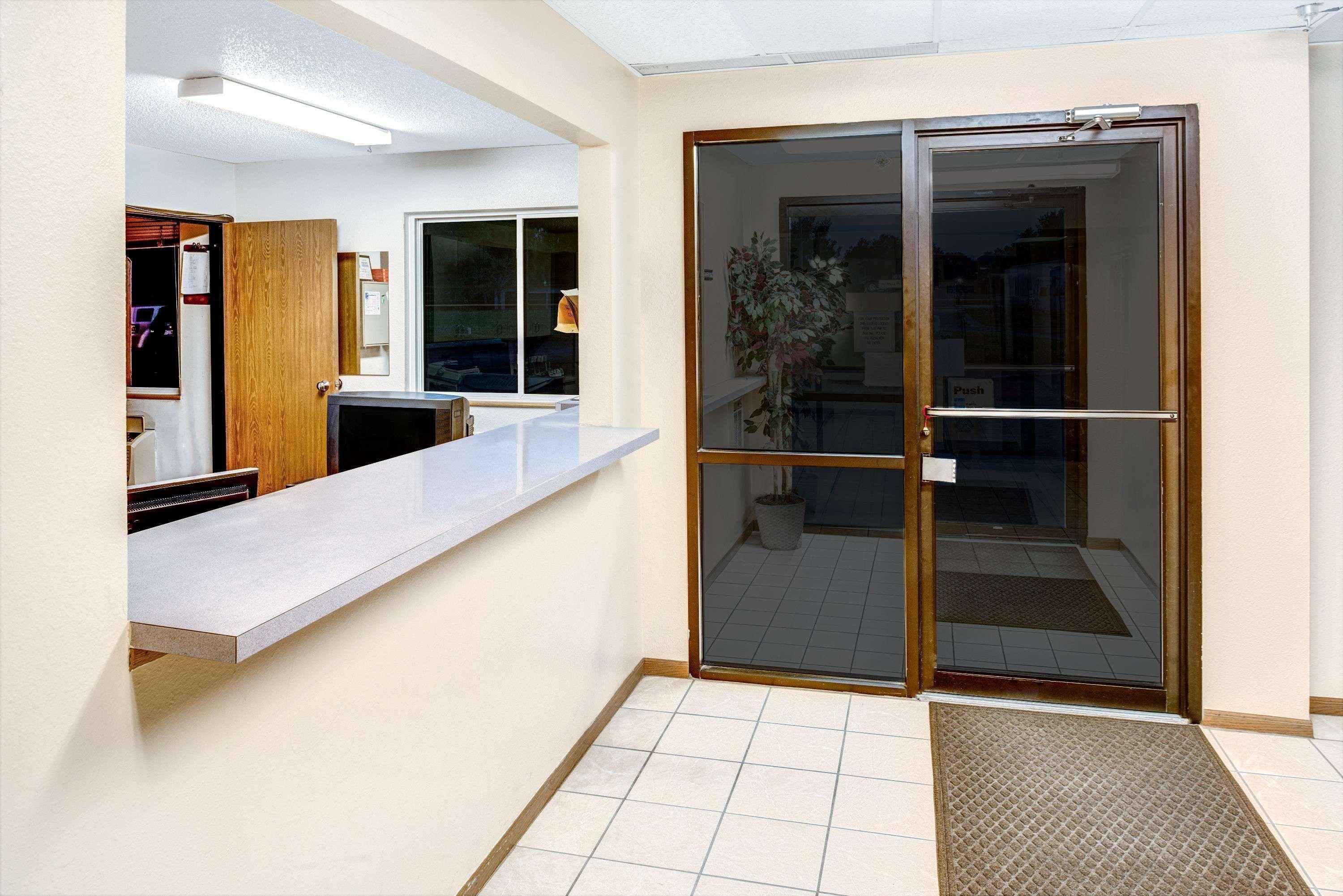 Hotel Super 8 By Wyndham Blair Esterno foto
