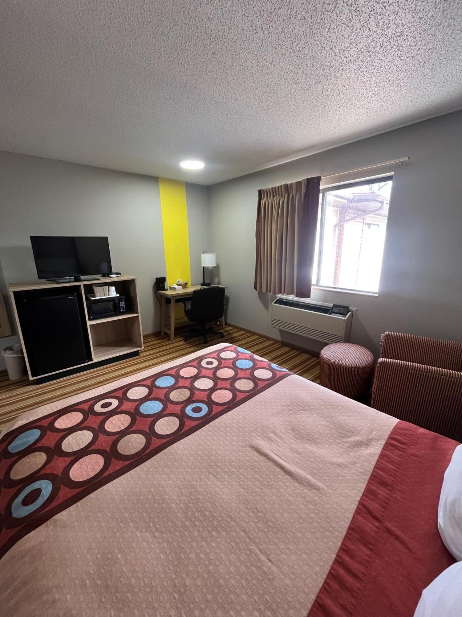 Hotel Super 8 By Wyndham Blair Esterno foto