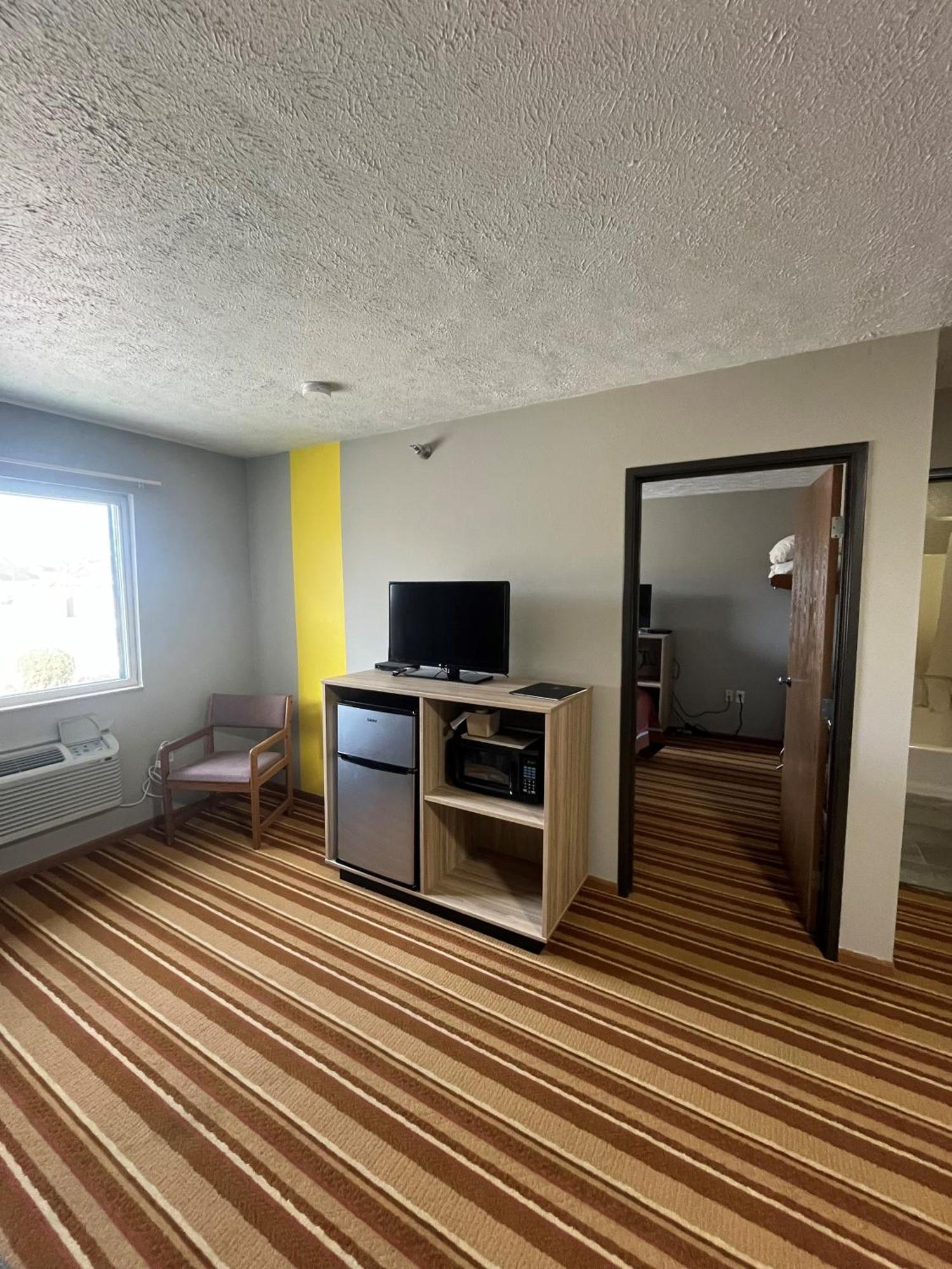Hotel Super 8 By Wyndham Blair Esterno foto